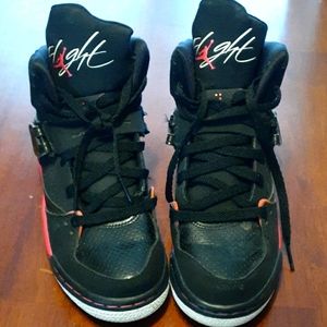 High top youth sneakers